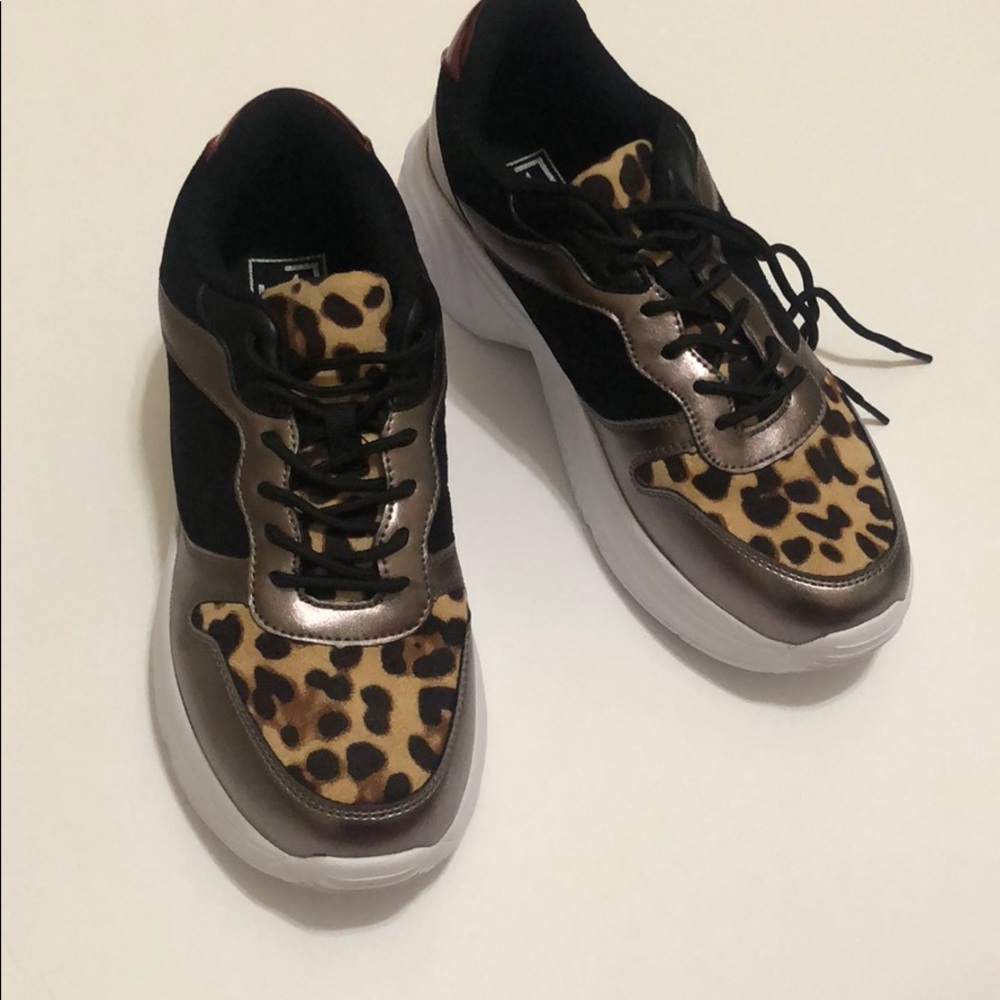 Lust for life leopard dad sneakers size 8